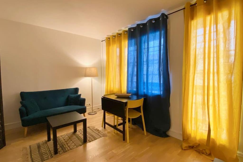 Beau Studio Cosy Et Calme - Face A La Gare De Rosny-Sous-Bois - 20Mn De Paris Et Disneyland Ngoại thất bức ảnh